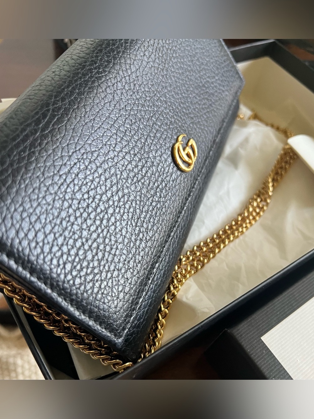 GUCCI Authentic Calfskin leather black and gold wallet on a chain clutch w/ box - Picture 6 of 7